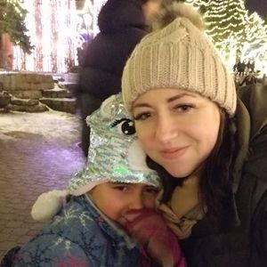 Meet your Posher, Crystal